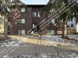 featured image of 1724 D St #02