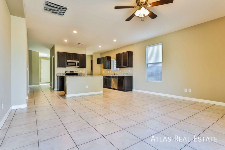 33256 N Jamie Ln - Photo 2 of 20