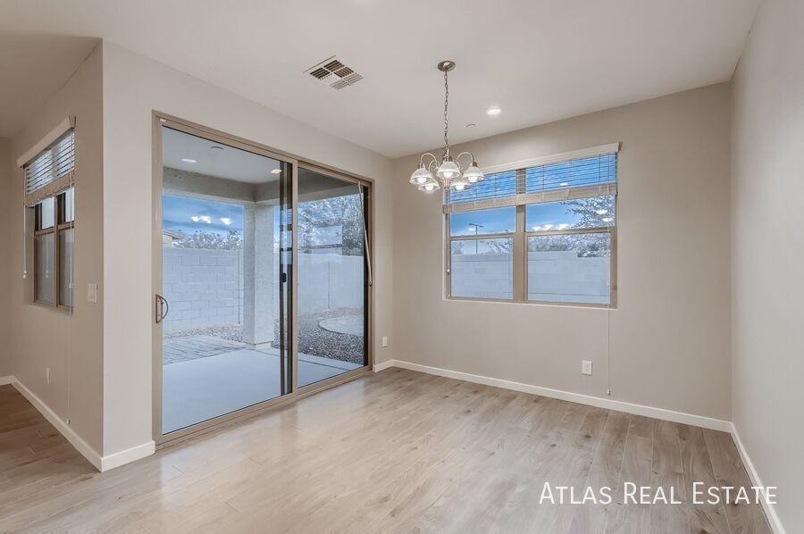 2077 N 213th Dr - Photo 6 of 16