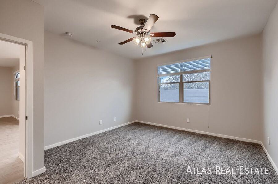 2077 N 213th Dr - Photo 7 of 16