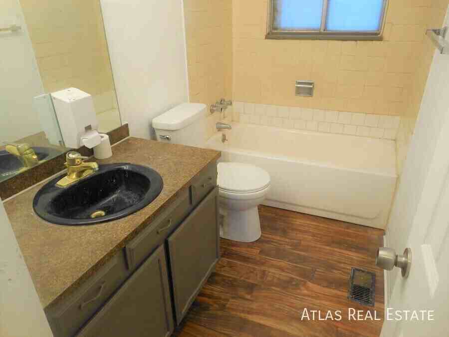 14308 Pensacola Dr - Photo 4 of 8