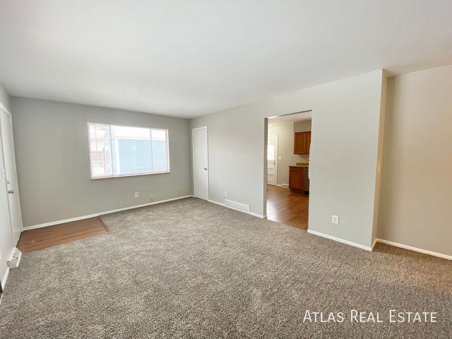 1885 Nueva Vista Dr - Photo 4 of 23