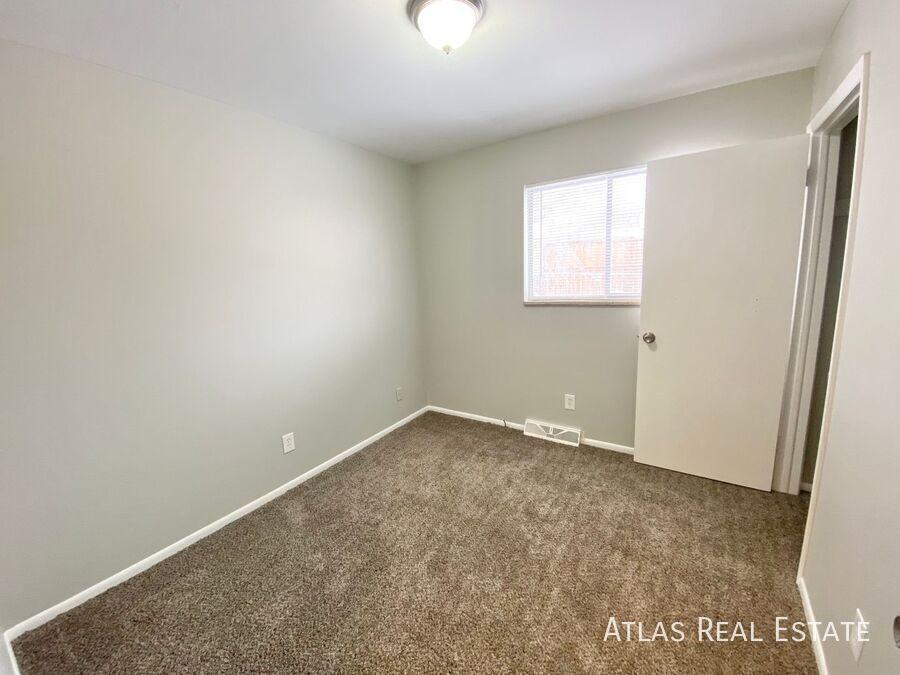 1885 Nueva Vista Dr - Photo 6 of 23