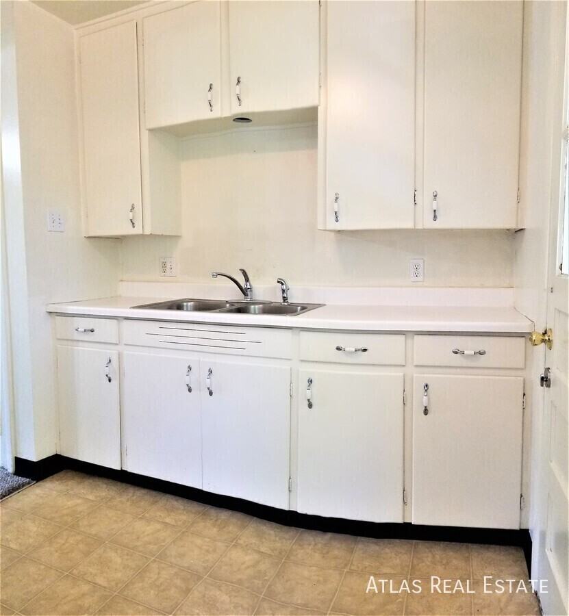 3767 Wolff St - Photo 4 of 9