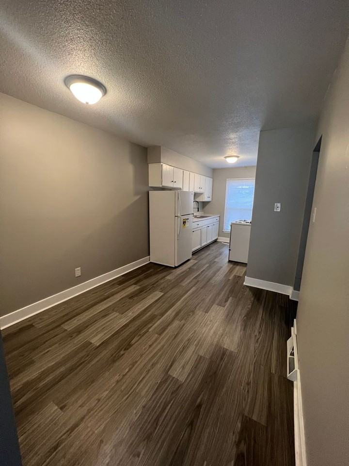 1255 Alexandria Dr - Photo 5 of 8