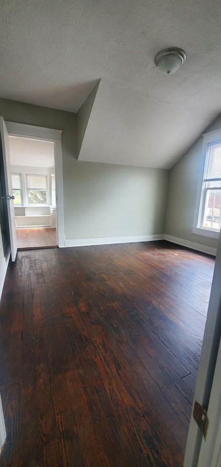 152 E Fifth St - Photo 5 of 10