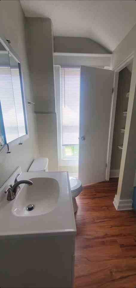 152 E Fifth St - Photo 7 of 10
