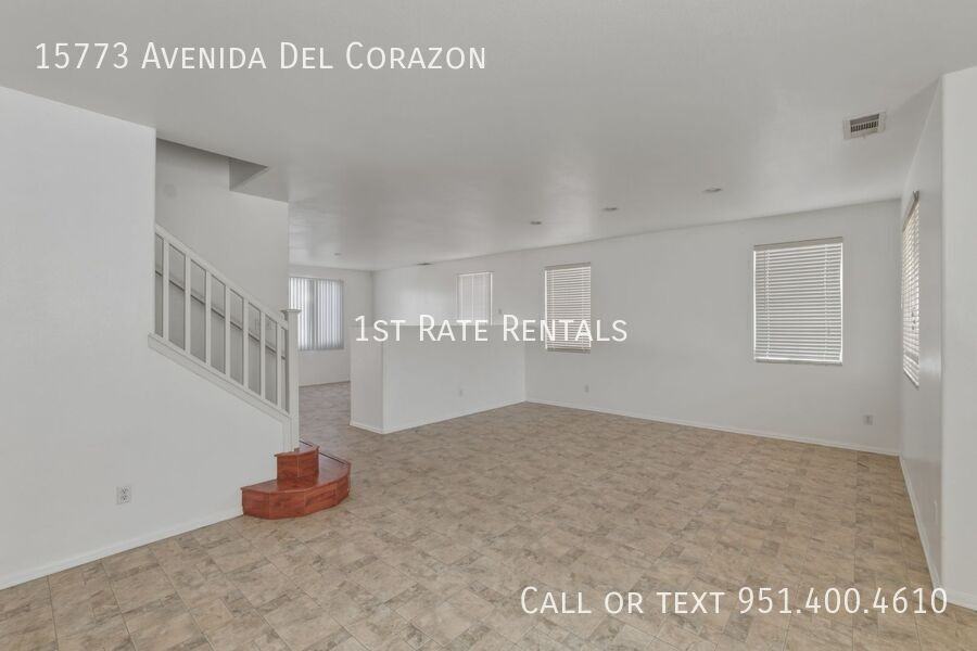 15773 Avenida Del Corazon - Photo 3 of 18