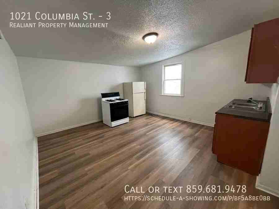 1021 Columbia St #3 - Photo 3 of 15