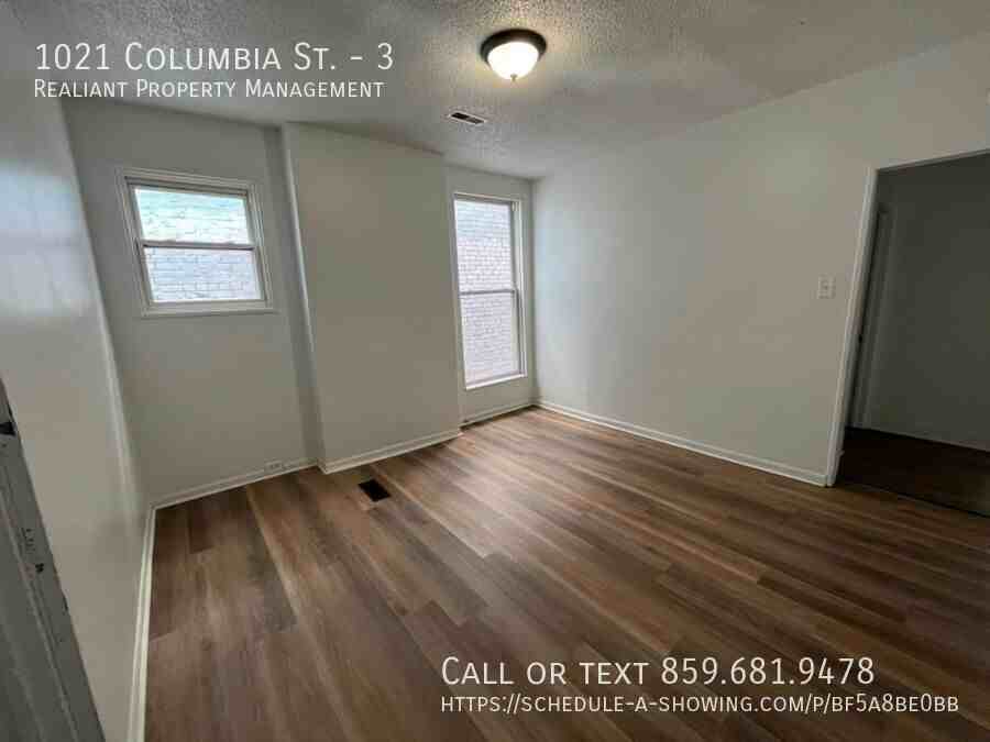 1021 Columbia St #3 - Photo 5 of 15