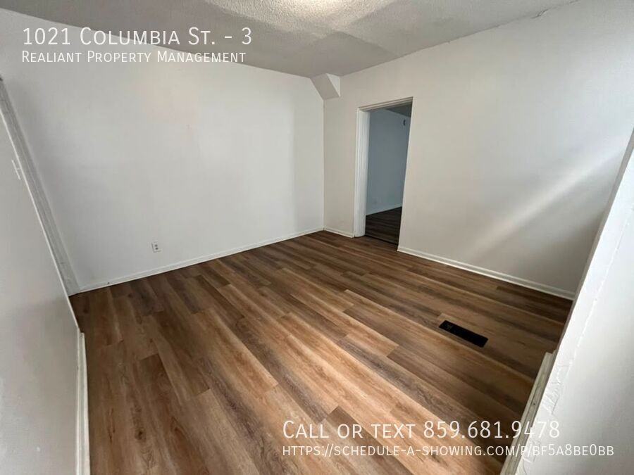 1021 Columbia St #3 - Photo 6 of 15