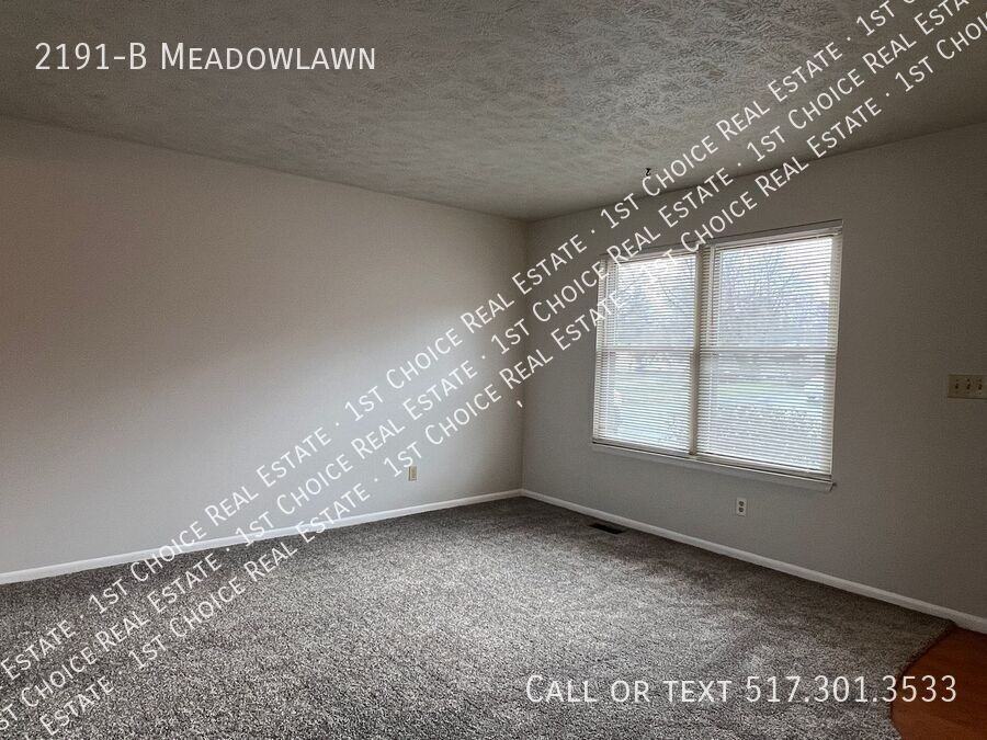 2191 Meadowlawn Dr Apt B - Photo 3 of 21