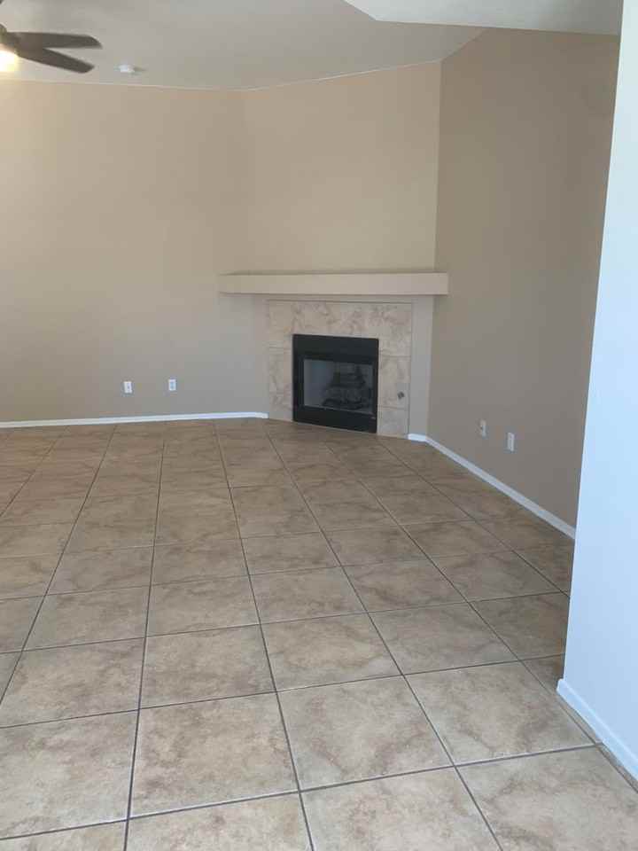 9115 E Esperanza Dr - Photo 4 of 28