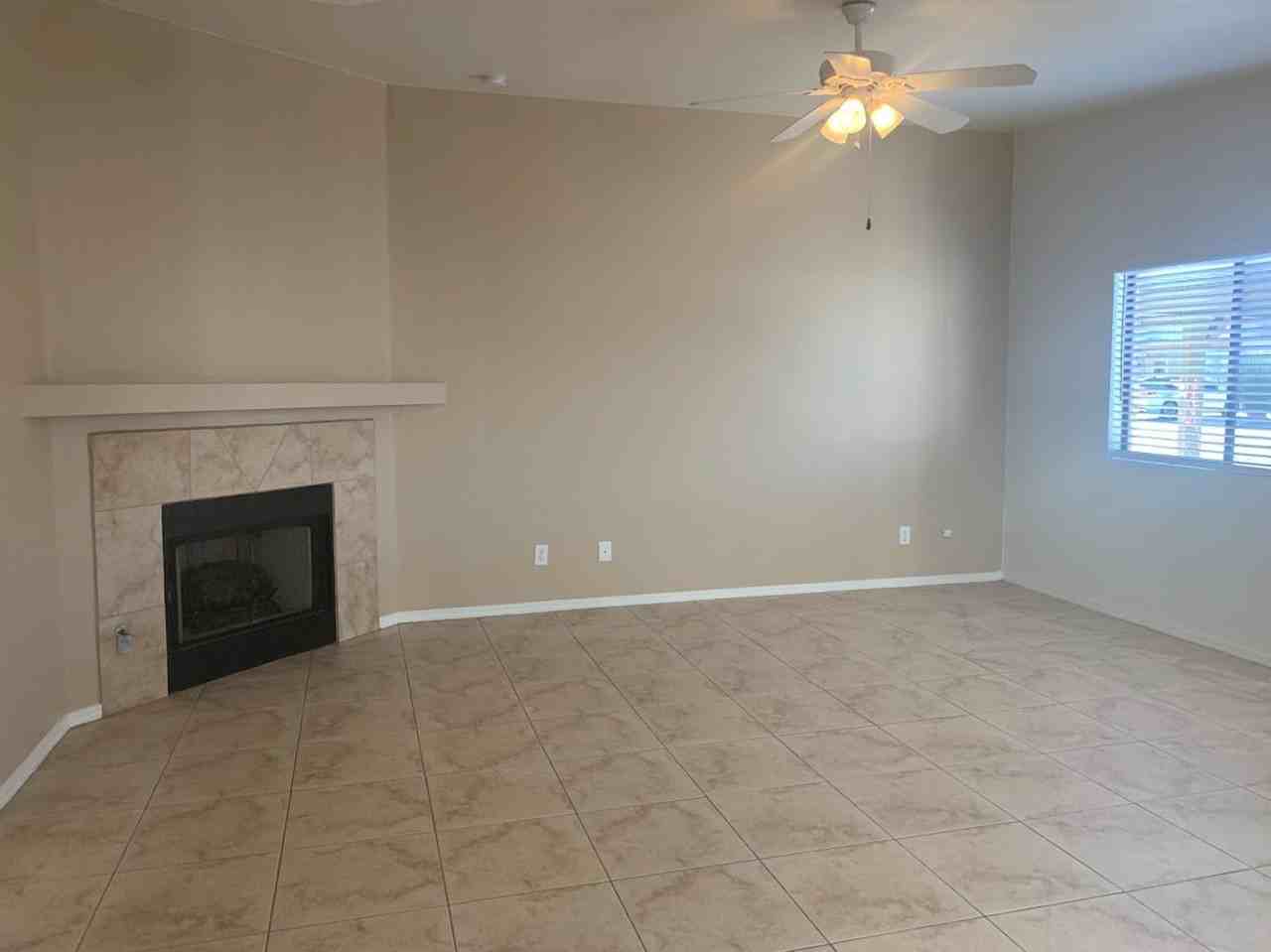 9109 E Esperanza Dr - Photo 4 of 22