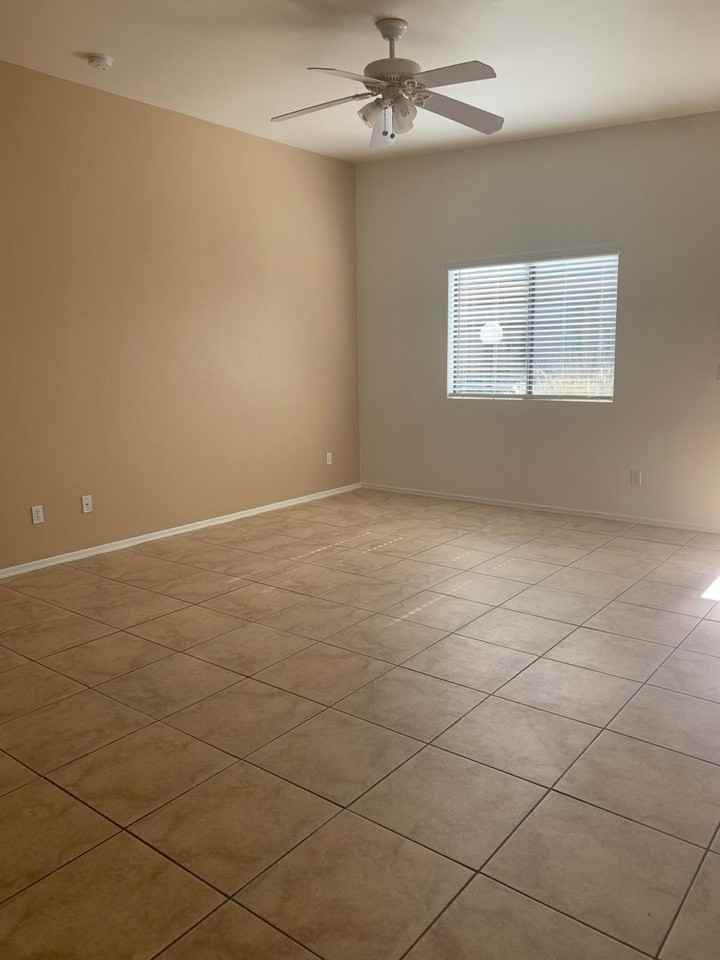 9109 E Esperanza Dr - Photo 5 of 22