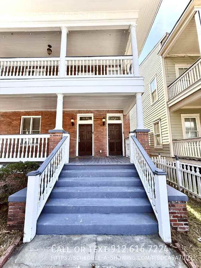 2235 Whitaker St - Photo 2 of 24