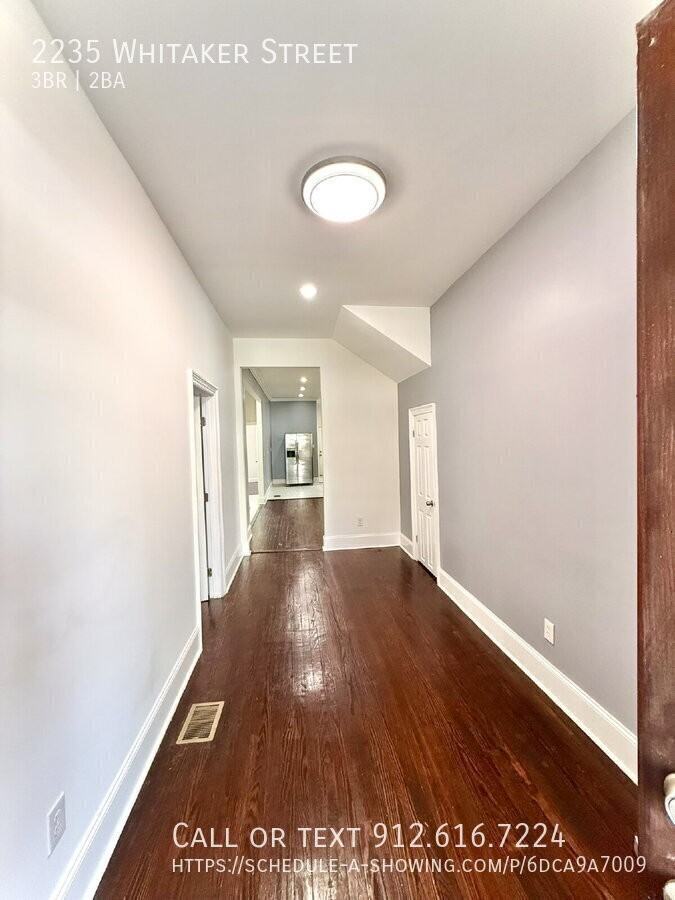2235 Whitaker St - Photo 4 of 24