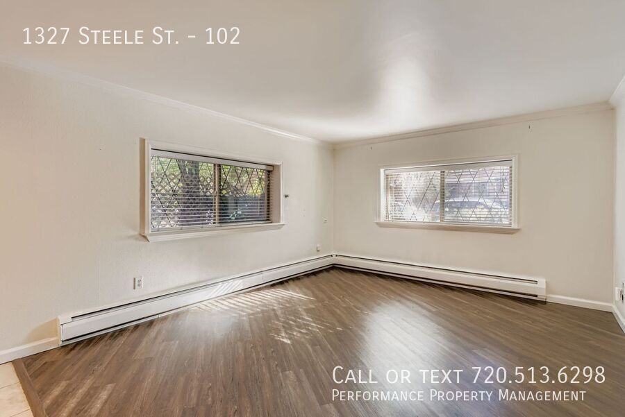 1327 Steele St #102 - Photo 5 of 13