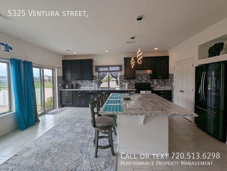5325 Ventura St - Photo 6 of 24