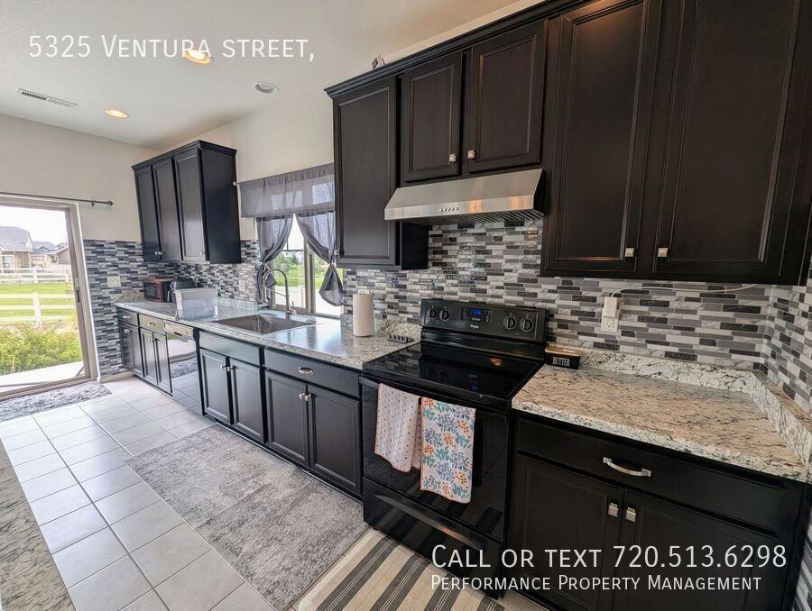 5325 Ventura St - Photo 7 of 24