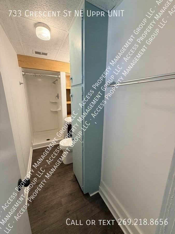733 Crescent St Ne Uppr Unit #Unit - Photo 7 of 21