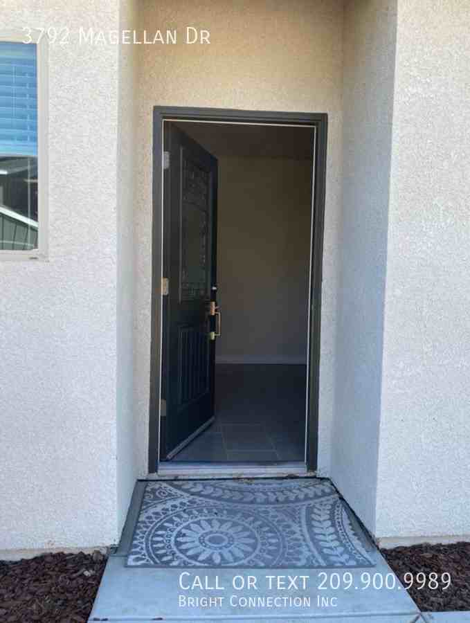 3792 Magellan - Photo 6 of 20