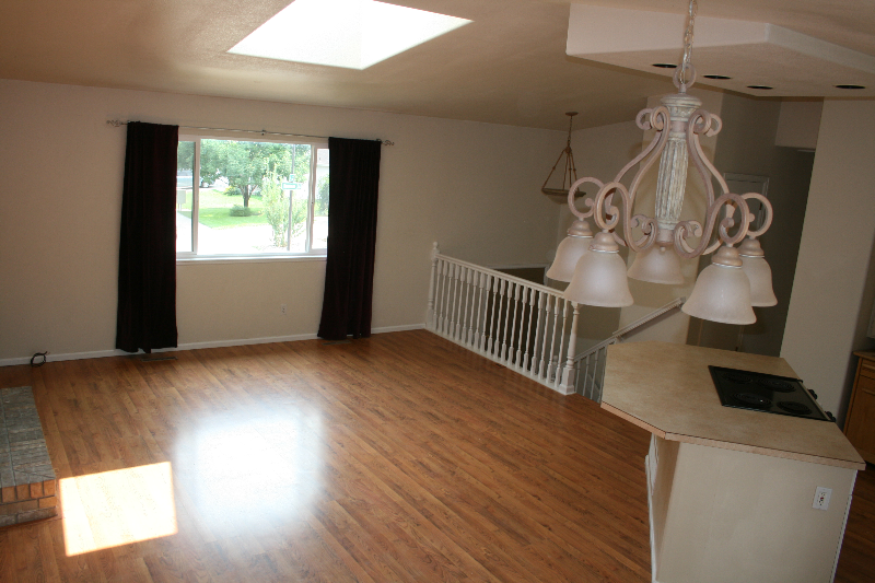 1773 Deweese St - Photo 6 of 31
