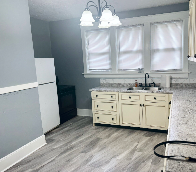 3909 Southern Pkwy #2 - Photo 4 of 15