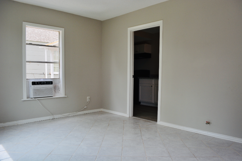804 Pearl St #2 - Photo 2 of 10