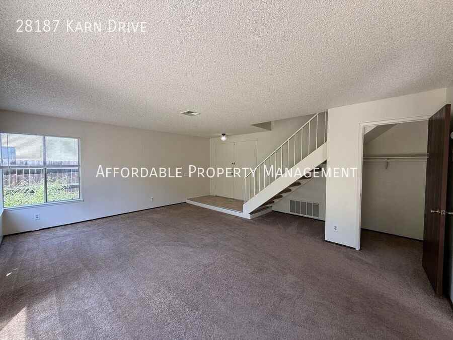 28187 Karn Dr - Photo 4 of 21