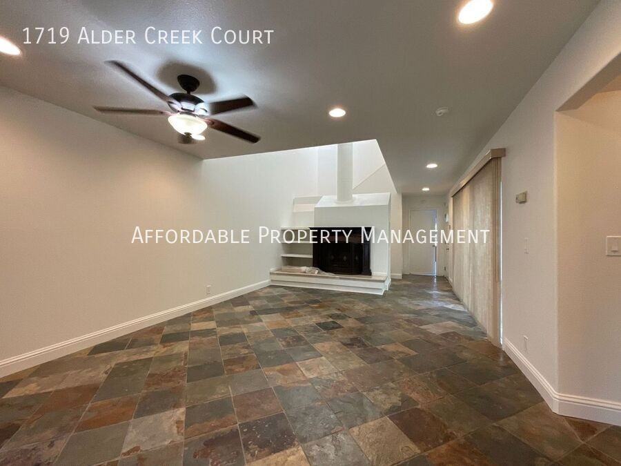 1719 Alder Creek Ct - Photo 5 of 12