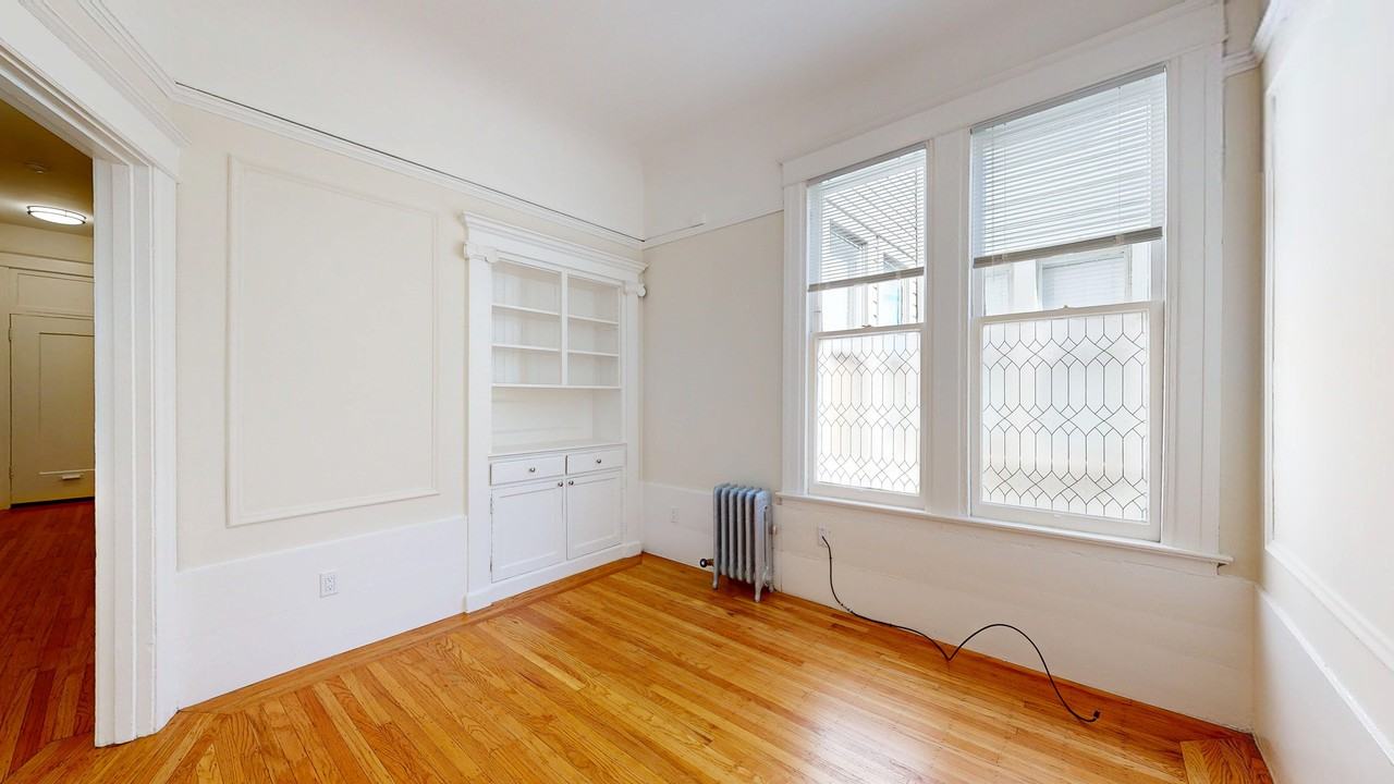 1560 Sacramento St #211 - Photo 2 of 13