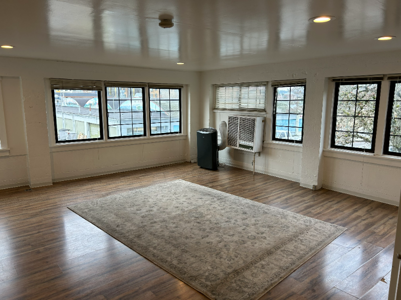 702 4th Ave E #107 - Photo 2 of 4