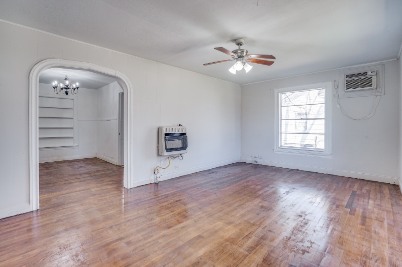 901 N Howeth St - Photo 6 of 26