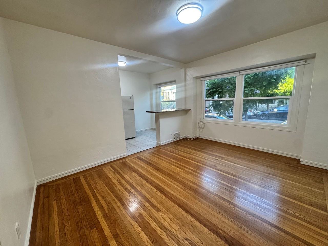 530 Grove St #1 - Photo 4 of 13