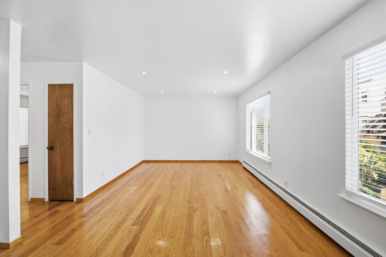 35 Hill St #B - Photo 5 of 20