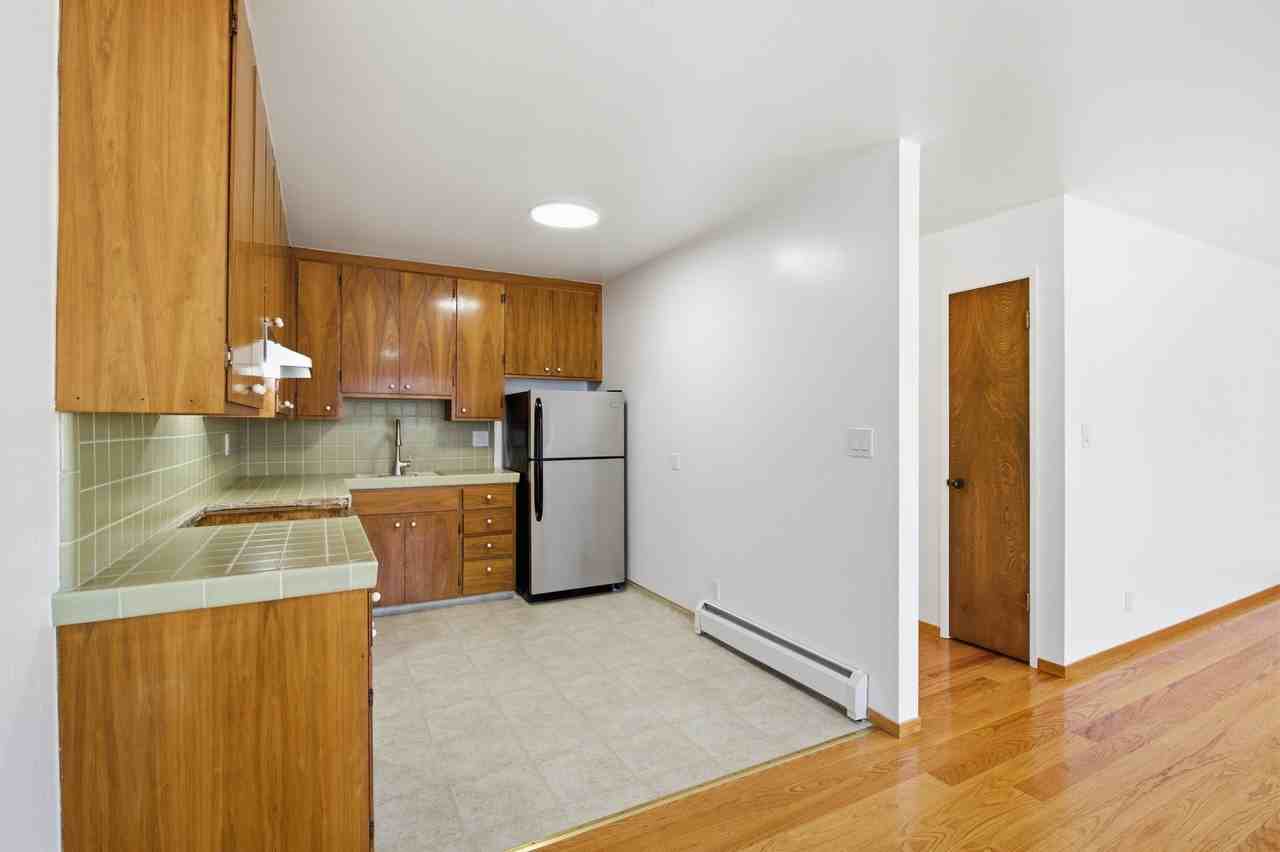 35 Hill St #B - Photo 6 of 20