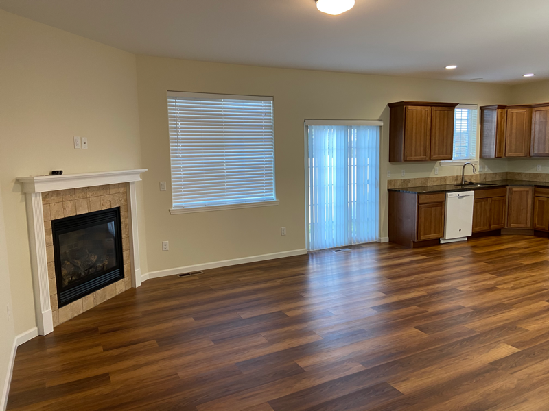 605 S 82nd Ave #2 - Photo 4 of 18