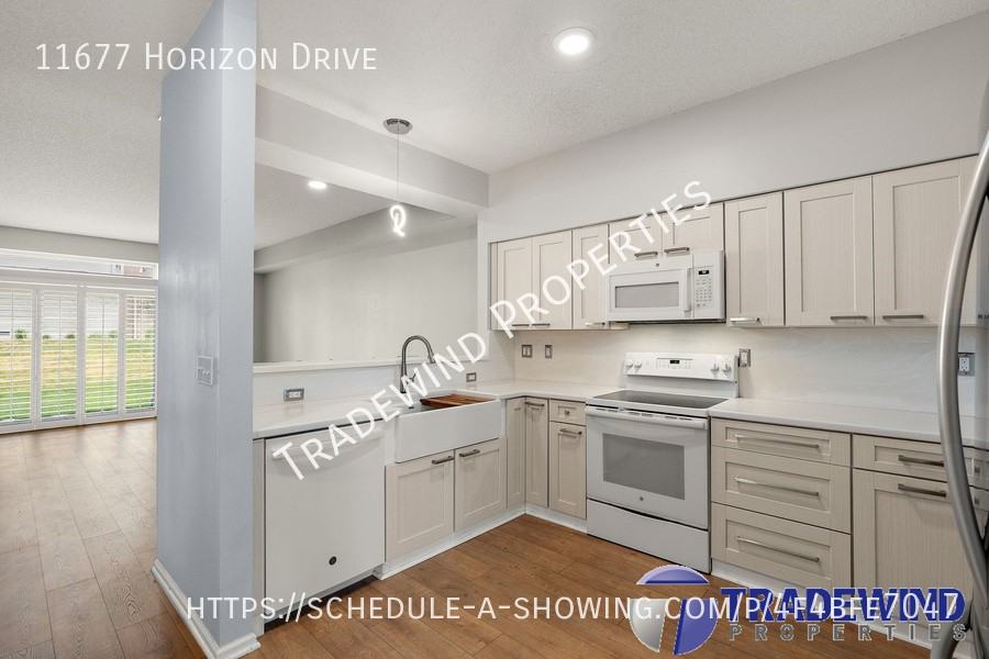 11677 Horizon Dr - Photo 3 of 23