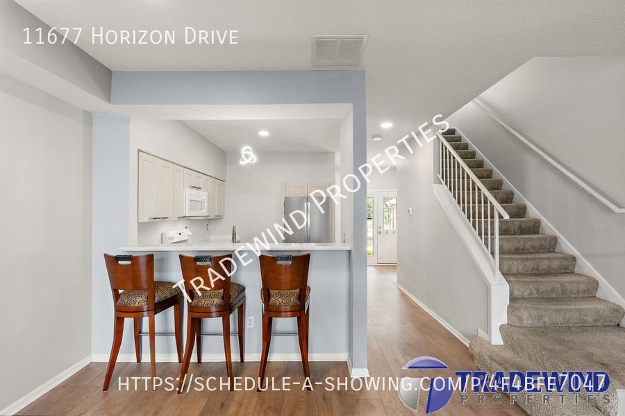11677 Horizon Dr - Photo 4 of 23