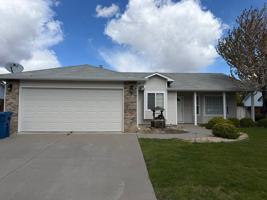 featured image of 270 E 15th N