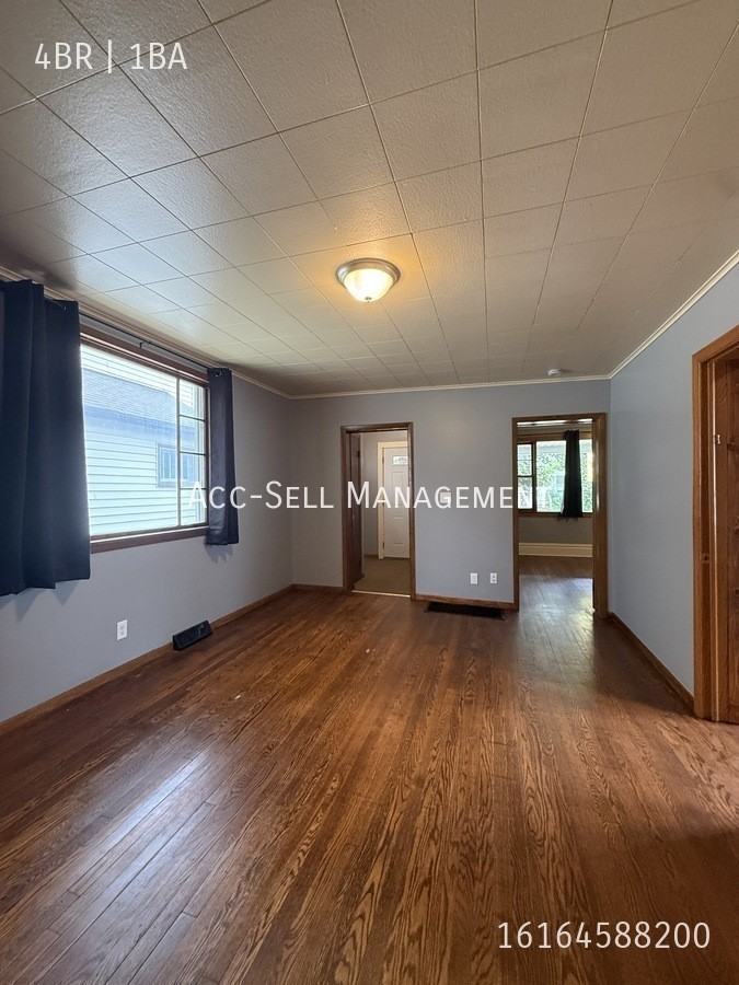 747 7th St Nw - Photo 2 of 12