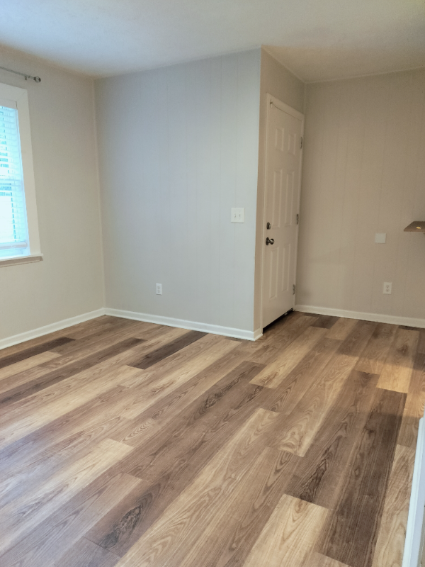 111 Maple St - Photo 7 of 22