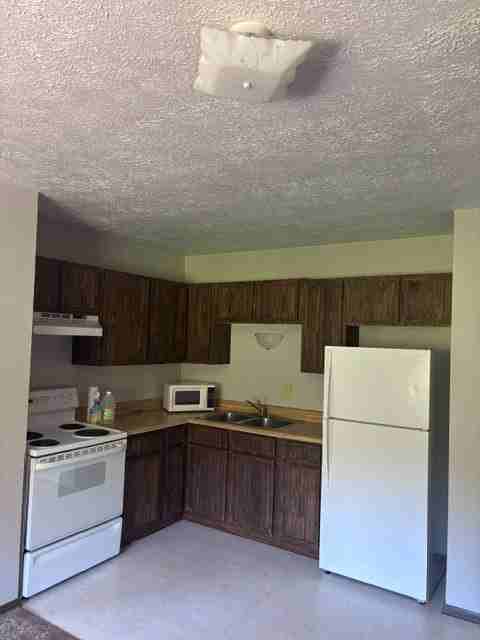 700 Homestead St #24 - Photo 2 of 6
