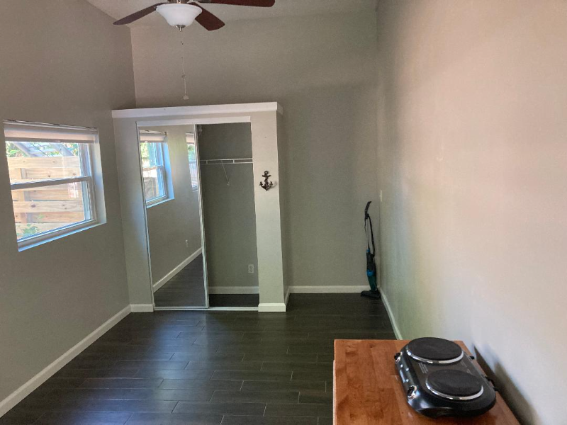 77 1/2 Lorillard Pl #B - Photo 2 of 7
