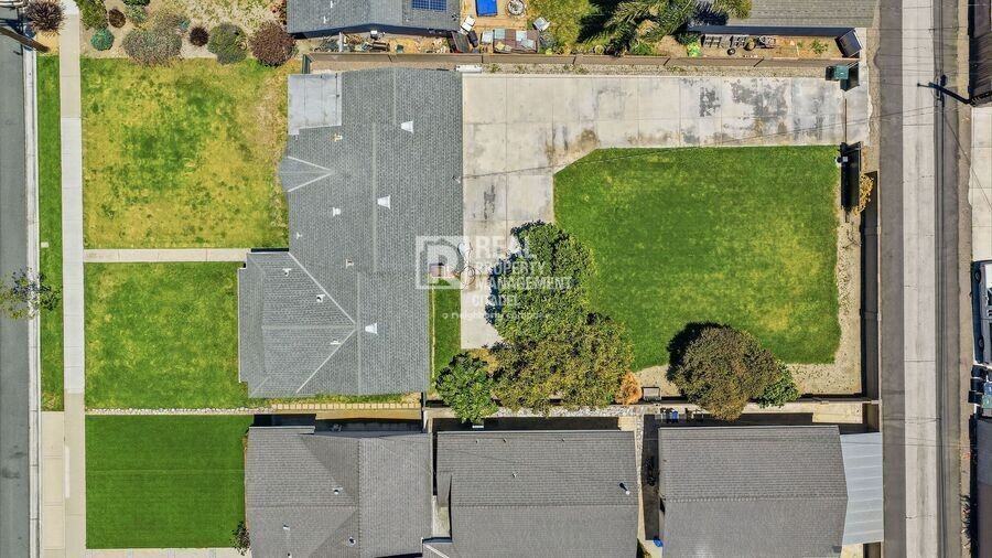 5082 Edinger Ave - Photo 3 of 42
