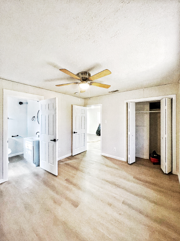 5237 Flamingo Rd - Photo 5 of 16