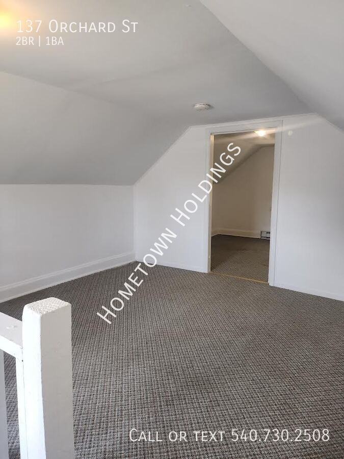 137 Orchard St - Photo 7 of 11