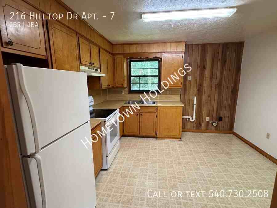 216 Hilltop Dr #7 - Photo 3 of 13