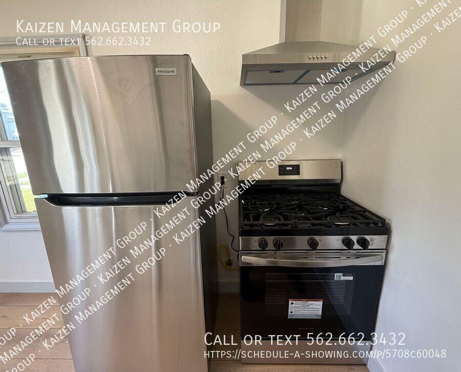 160 W Hillcrest Blvd #A - Photo 4 of 9